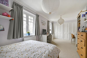 Photo 1- click for photo gallery